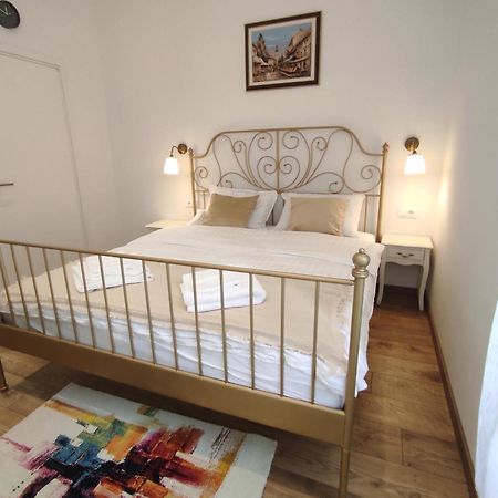 Papavero Rooms Пула Екстериор снимка